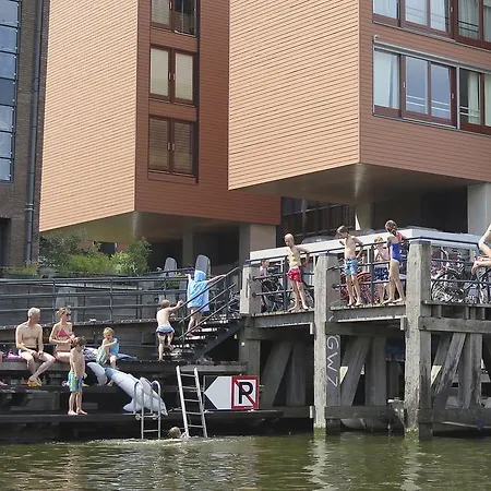 Houseboat Westerdok Amsterdam